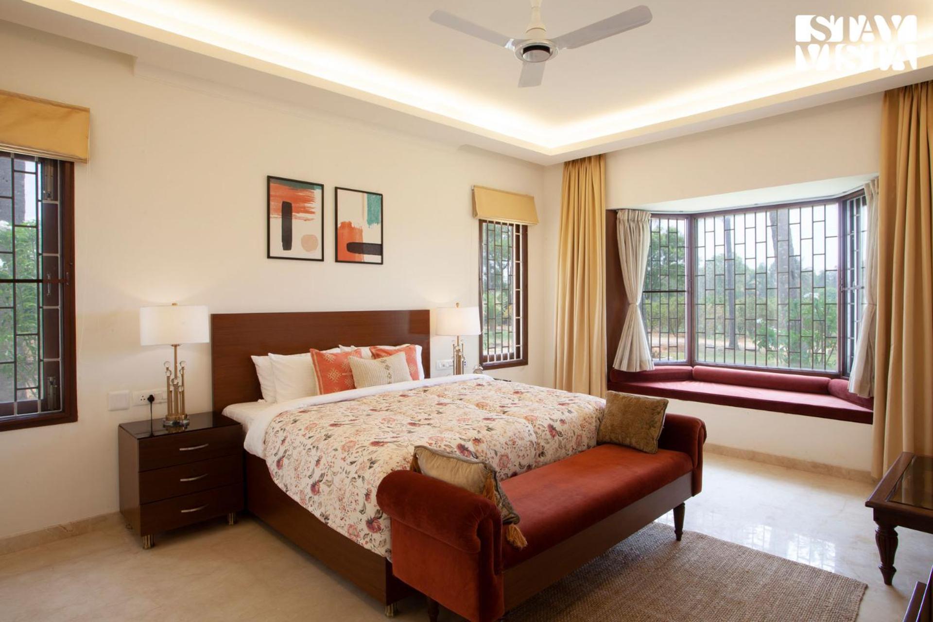 Stayvista At Silver Oak Farm - Breakfast Included Bangalore Bagian luar foto