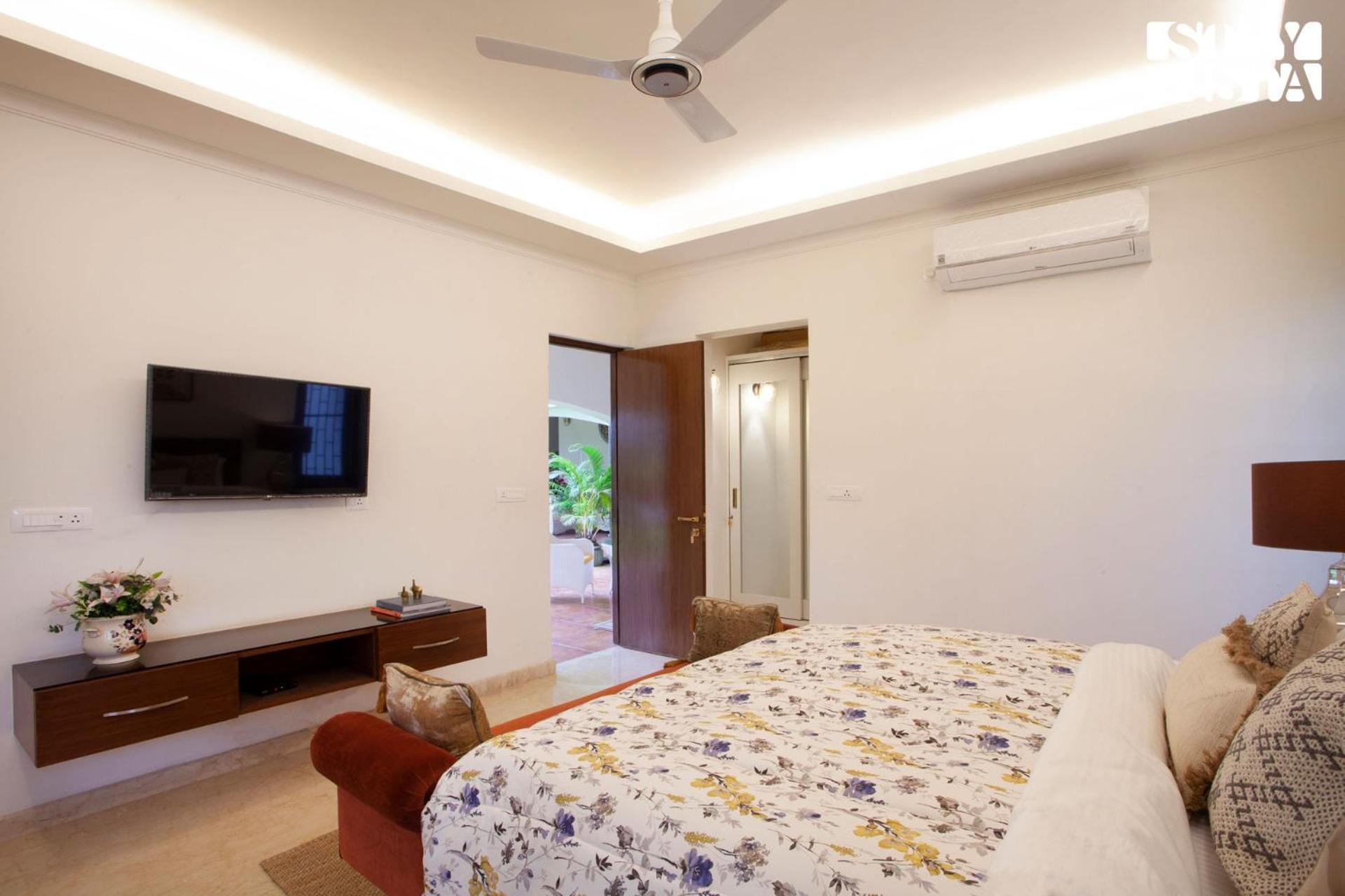 Stayvista At Silver Oak Farm - Breakfast Included Bangalore Bagian luar foto