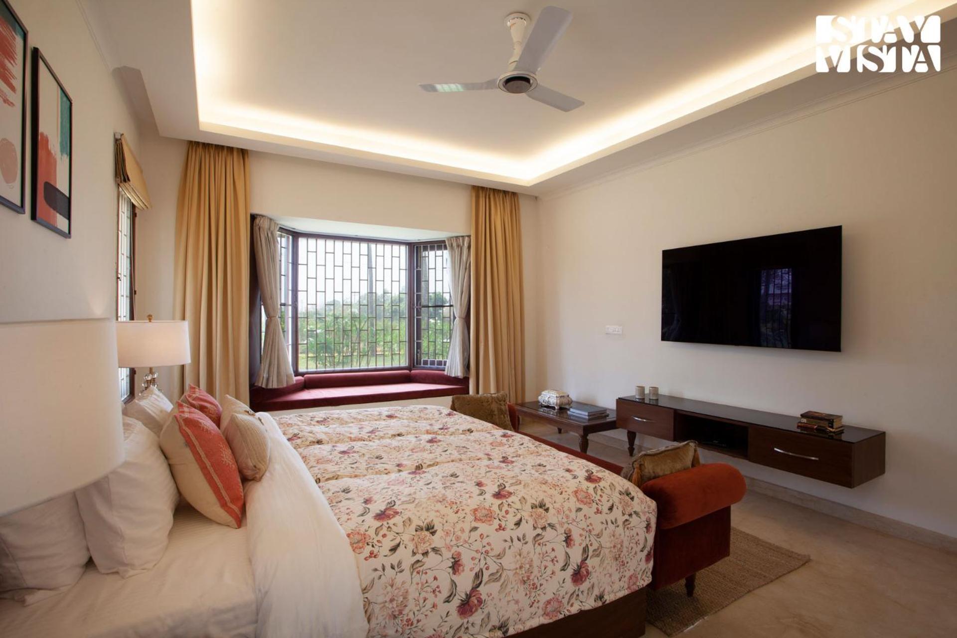 Stayvista At Silver Oak Farm - Breakfast Included Bangalore Bagian luar foto