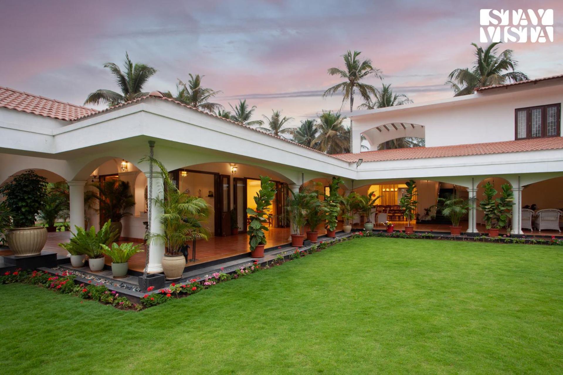 Stayvista At Silver Oak Farm - Breakfast Included Bangalore Bagian luar foto